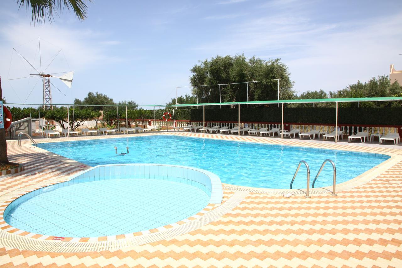 Triton Garden Hotel Mália Exterior foto